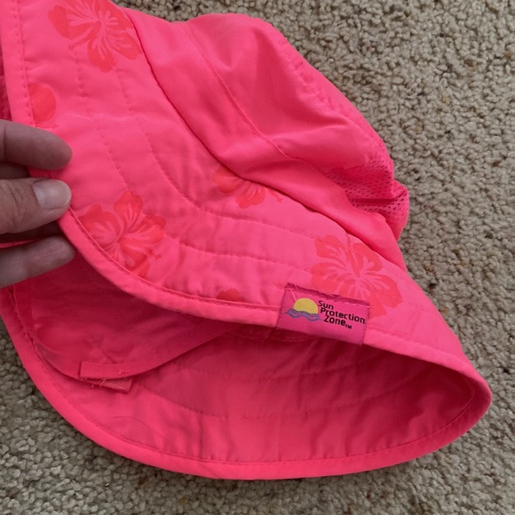 Bucket hat - Picture 2 of 4